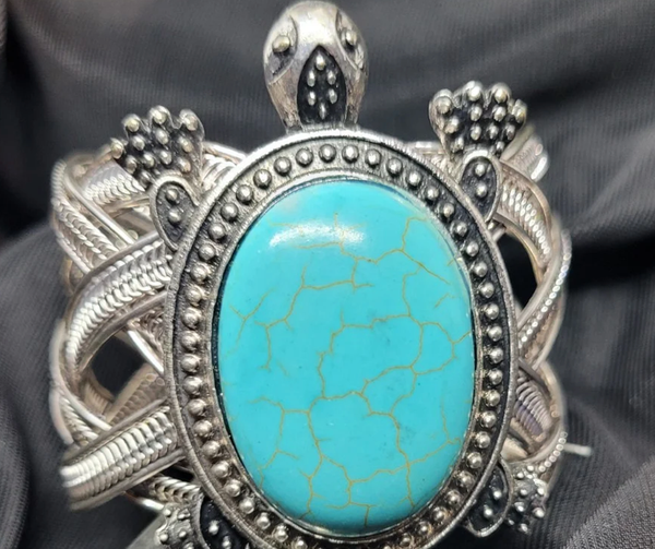 Turquoise Tibetan Style Mesh Spirt Animal hand mand Cuff: Butterfly