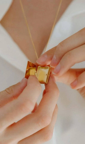 Tarot Book of Life- Locket Tarot Card Book Necklace