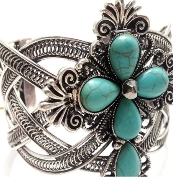 Turquoise Tibetan Style Mesh Spirt Animal hand mand Cuff: Butterfly
