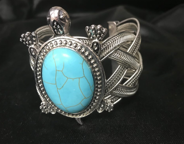 Turquoise Tibetan Style Mesh Spirt Animal hand mand Cuff: Butterfly