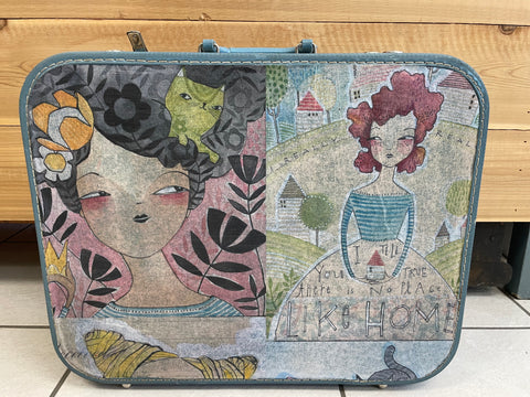 Girls in Blue - Vintage Suitcase Upcycles