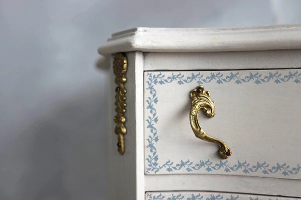 Bella Décor Stamp *RETIRED* - Iron Orchid Designs