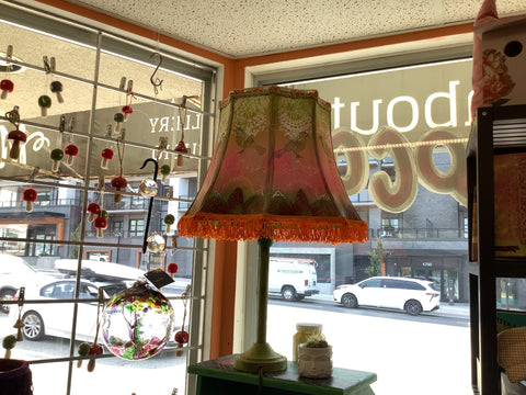 Yellow bird lamp