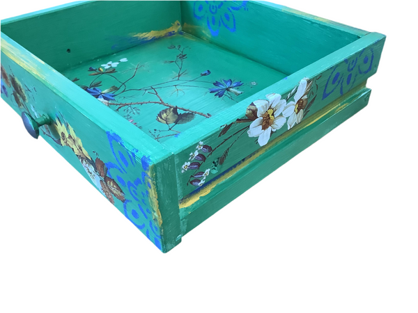 Flowers  Green Gift Box  -  Muckabout