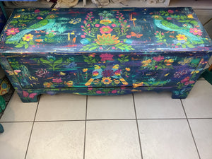 Birds Bench with a drawer