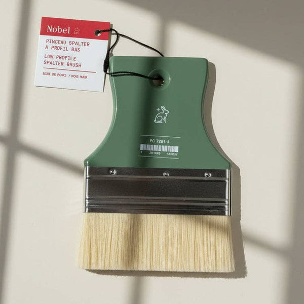 White Bristle Spalter Brush with Flat Handle