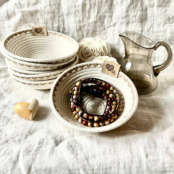 Warm White Trinket Rope Bowl with Heart Stitching