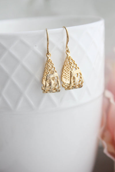 Earrings - Silver Plated Lace Loop Teardrop Filigree