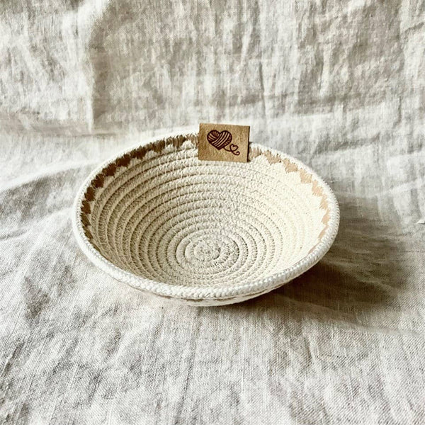 Warm White Trinket Rope Bowl with Heart Stitching